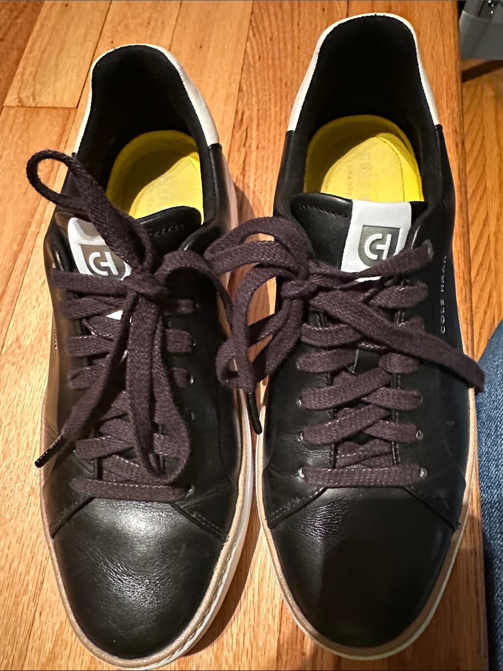 Cole Haan Black Leather Low-Top Sneakers with Yellow Insole size 8